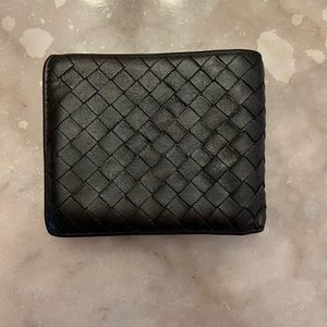 Bottega Veneta brown men’s weave classic wallet